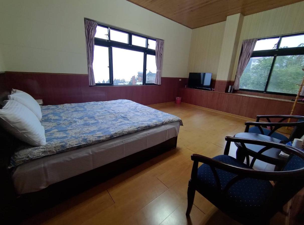 Lanting Yazhu B&B Renai Bagian luar foto
