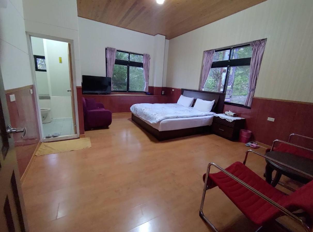 Lanting Yazhu B&B Renai Bagian luar foto